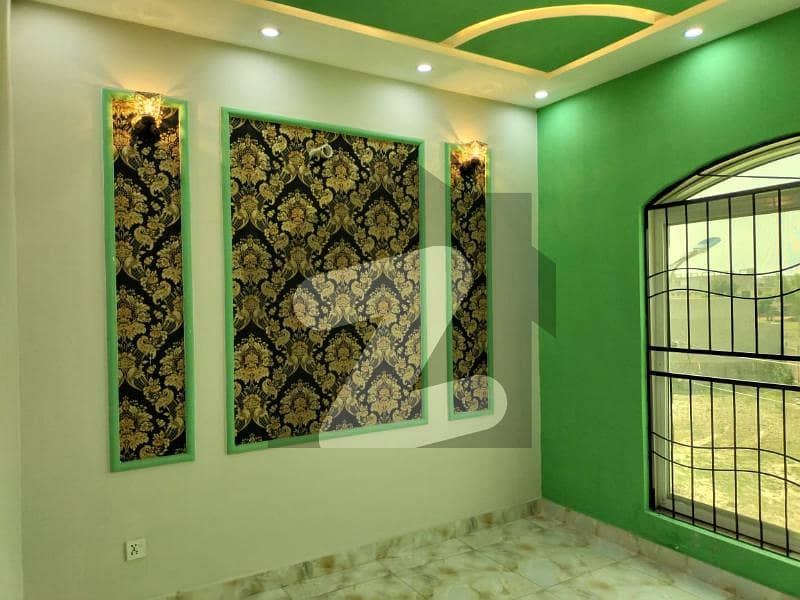 سینٹرل پارک ہاؤسنگ سکیم لاہور میں 3 کمروں کا 5 مرلہ مکان 1.75 کروڑ میں برائے فروخت۔