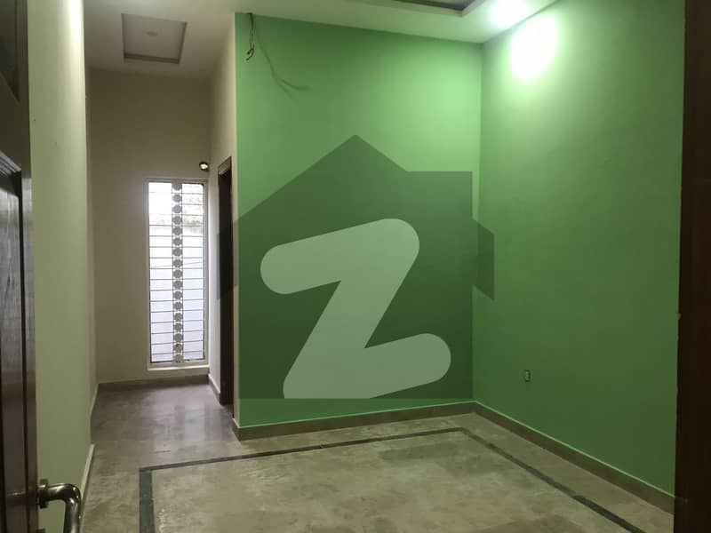 بینکرس ایوینیو کوآپریٹو ہاؤسنگ سوسائٹی لاہور میں 2 کمروں کا 6 مرلہ مکان 34.0 ہزار میں کرایہ پر دستیاب ہے۔