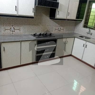 10 Marla Upper Portion For Rent Facing Park Very Neat And Clean