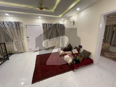 ایف ۔ 7 اسلام آباد میں 4 کمروں کا 1 کنال مکان 32.0 کروڑ میں برائے فروخت۔
