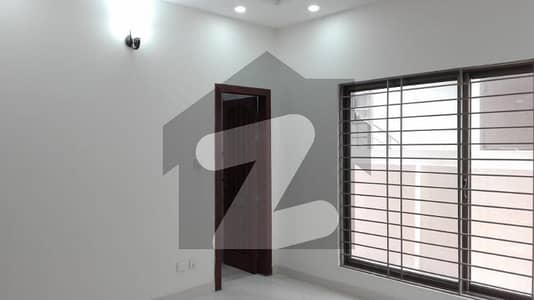 1 Kanal Lower Portion For rent Is Available In E-17/3