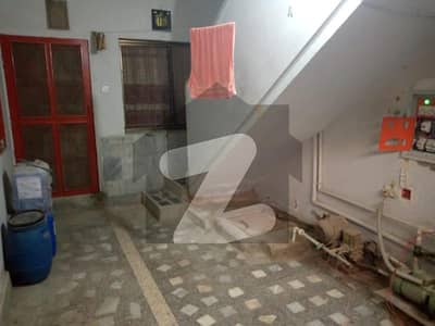 نارتھ کراچی - سیکٹر 7-D4 نارتھ کراچی,کراچی میں 6 کمروں کا 3 مرلہ مکان 1.2 کروڑ میں برائے فروخت۔