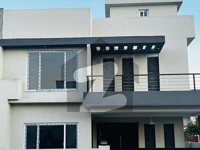 Bahria Enclave Sector C2 10 Marla Brand New House Excellent Construction Quality Sun facing and Margalla Facing House for Sale