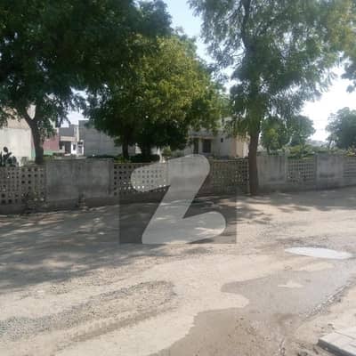 Long Belt Vip Location Located Residential Plot Available In Saadi Garden - Block 3 For Sale