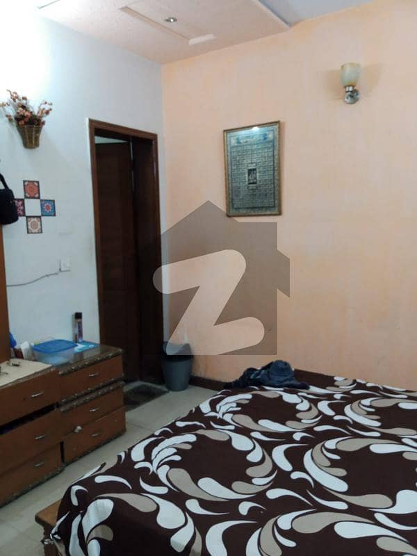 ماڈل ٹاؤن ۔ بلاک این ایکسٹینشن ماڈل ٹاؤن,لاہور میں 5 کمروں کا 1 کنال مکان 6.7 کروڑ میں برائے فروخت۔