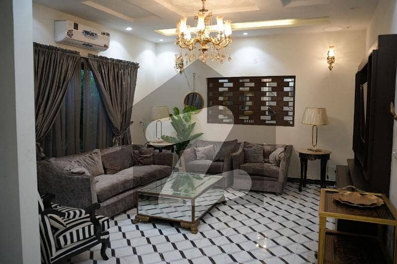 او پی ایف ہاؤسنگ سکیم لاہور میں 5 کمروں کا 5 مرلہ مکان 2.15 کروڑ میں برائے فروخت۔