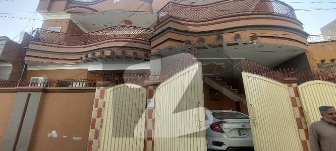 شاداب کالونی بہاولپور میں 8 کمروں کا 10 مرلہ مکان 2.6 کروڑ میں برائے فروخت۔