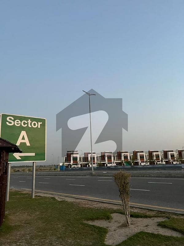 Prime Located Plot Close to Park and Masjid Prime Located Plot Close to Park and Masjid