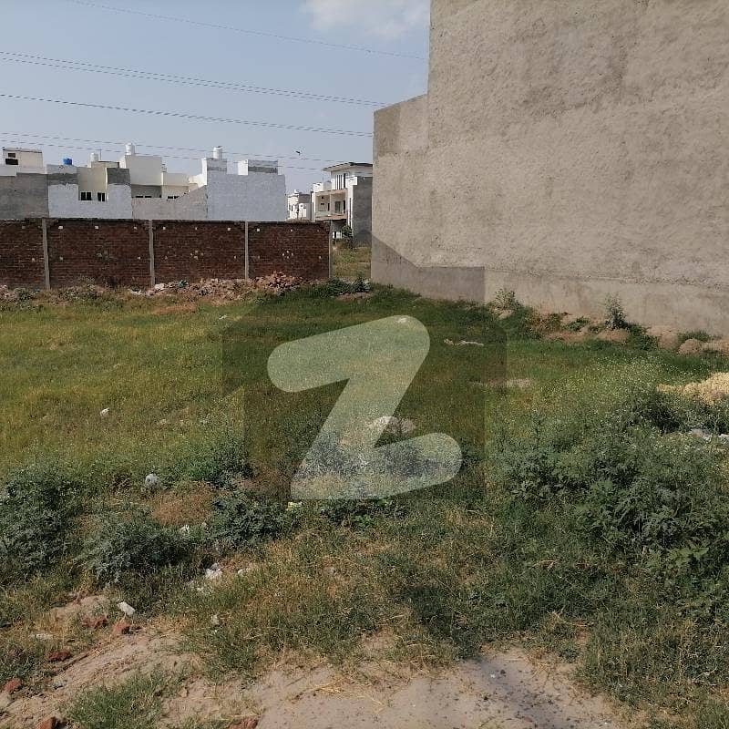 Residential Plot Of 6 Marla Is Available For sale In Jeewan City - Phase 6, Sahiwal