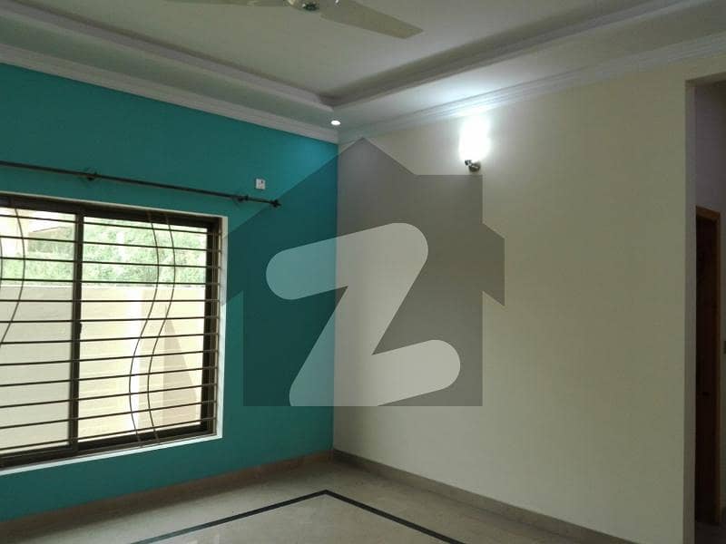 A Centrally Located Flat Is Available For rent In National Police Foundation O-9