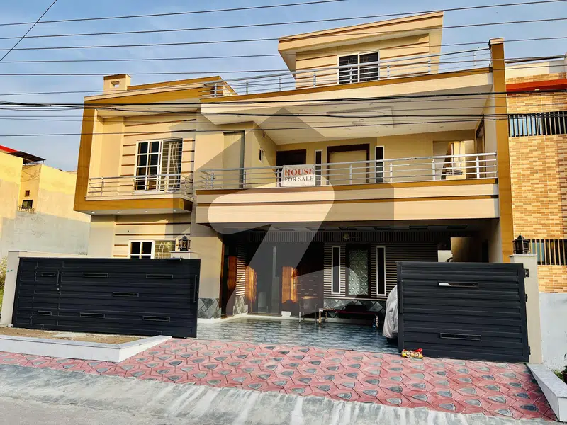 12 MARLA BEAUTIFUL BRAND NEW DOUBLE STORY HOUSE FOR SALE
