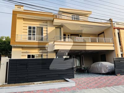 12 MARLA BEAUTIFUL BRAND NEW DOUBLE STORY HOUSE FOR SALE