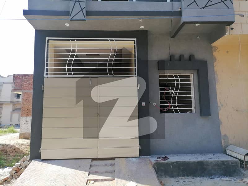 Perfect 2.5 Marla House In Green Town For sale
