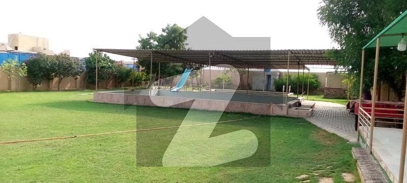 Centrally Located Farm House In Karachi - Hyderabad Motorway Is Available For Sale