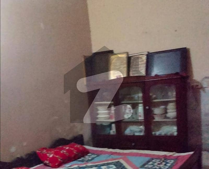 ٹھوکر نیاز بیگ لاہور میں 2 کمروں کا 5 مرلہ مکان 75.0 لاکھ میں برائے فروخت۔