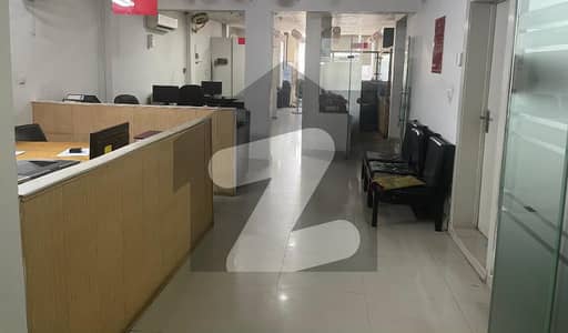 5000 Sq Ft Commercial Space On Ground Floor, Suitable For Bank And Multinational Companies For Rent