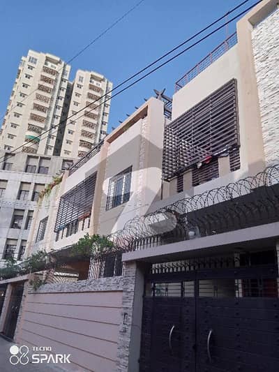 پی ای سی ایچ ایس بلاک 3 پی ای سی ایچ ایس,جمشید ٹاؤن,کراچی میں 4 کمروں کا 10 مرلہ بالائی پورشن 7.0 کروڑ میں برائے فروخت۔