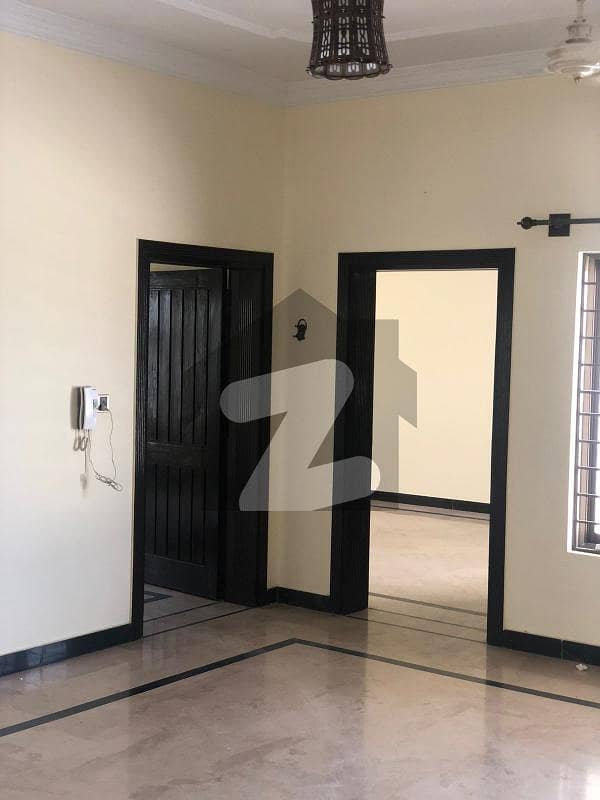 Double Story House For Sale in Habibullah Colony