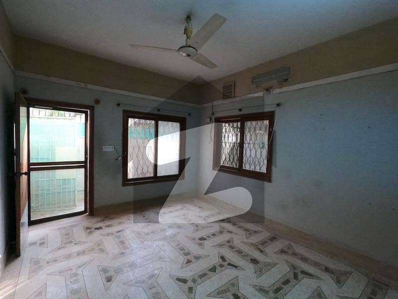 شادمان ٹاؤن - سیکٹر 14 / بی شادمان,نارتھ ناظم آباد,کراچی میں 4 کمروں کا 10 مرلہ مکان 3.79 کروڑ میں برائے فروخت۔