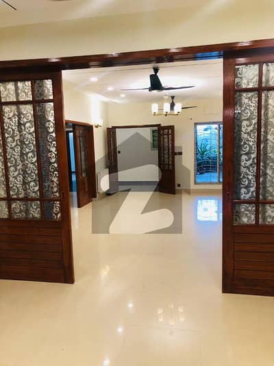 Luxurious 3700. sq'ft 4 Bedroom Apartment Available For Sale In F11