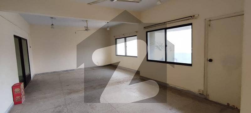 SEAVIEW APARTMENT GROUND FLOOR AVAILABLE FOR RENT