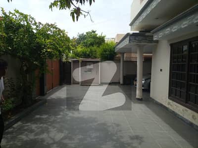 Beautiful 500 Yards Bungalow For Sale In Phase VII DHA Karachi