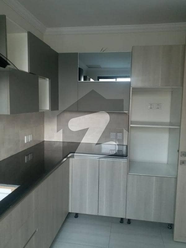 3 Bedroom Apartment Available For Rent. 3 Bedroom Apartment Available For Rent.