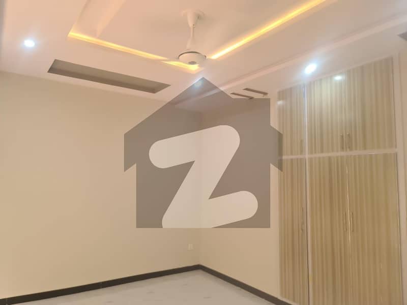 House Of 8 Marla For Sale In F-17 House Of 8 Marla For Sale In F-17