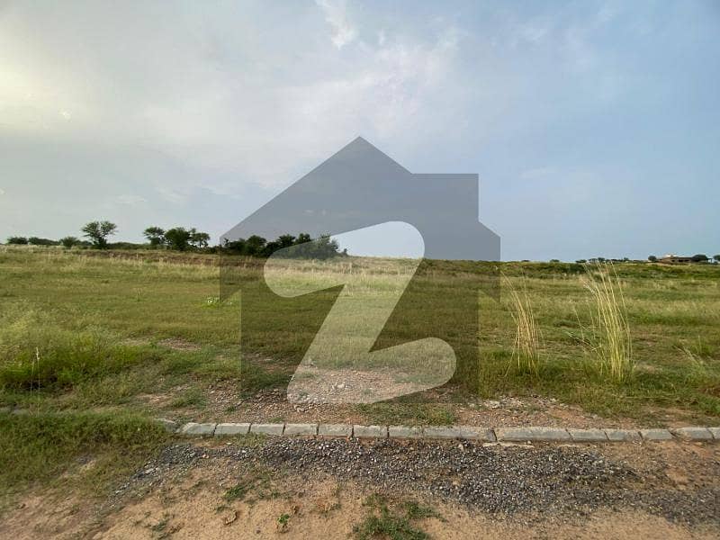 8 Marla Develop Possession Prime Location Plot For Sale In V Block