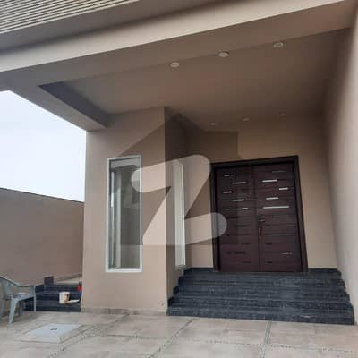 JUST LIKE BRAND NEW BUNGALOW AVAILABLE FOR RENT 500 SQYD