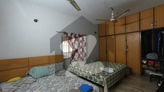 3 Bed DD Flat For Sale Opposite Aladin Park Gulshan E Iqbal Block10A