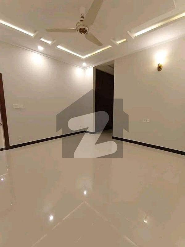 Beautiful House At Good Location 40X90 Upper Portion Available For Rent In E-11 Islamabad