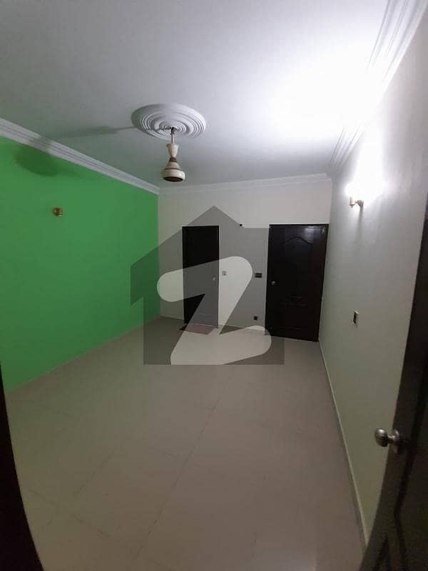 Prime Location 1600 Square Feet Flat For sale In Beautiful PECHS Block 2