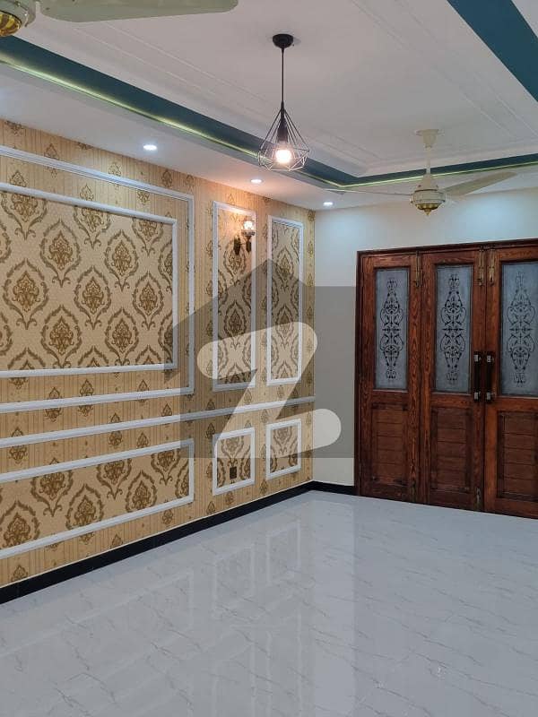 12 MARLA BRAND NEW HOUSE AVAILABLE FOR SALE IN PGECHS PHASE 2 COLLEGE ROAD LAHORE