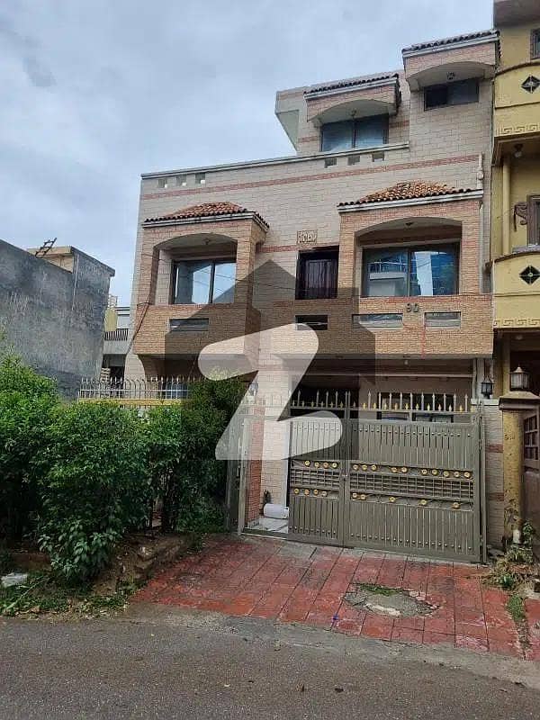 G13/1 25*40 House For Rent Street 94