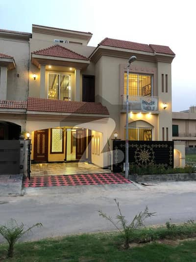 7 Marla Brand New Designer House For Sale In Abu Bakar Block