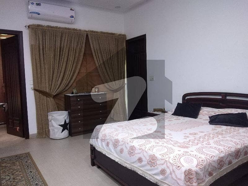 خدا بخش کالونی کینٹ,لاہور میں 4 کمروں کا 10 مرلہ مکان 2.7 کروڑ میں برائے فروخت۔