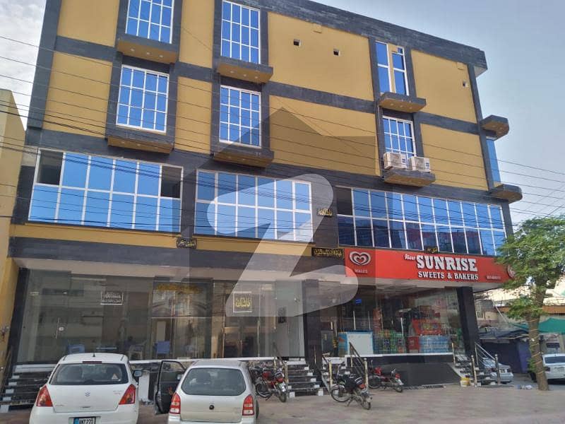 سیٹیلائیٹ ٹاؤن راولپنڈی میں 9 مرلہ عمارت 34.0 کروڑ میں برائے فروخت۔ سیٹیلائیٹ ٹاؤن راولپنڈی میں 9 مرلہ عمارت 34.0 کروڑ میں برائے فروخت۔
