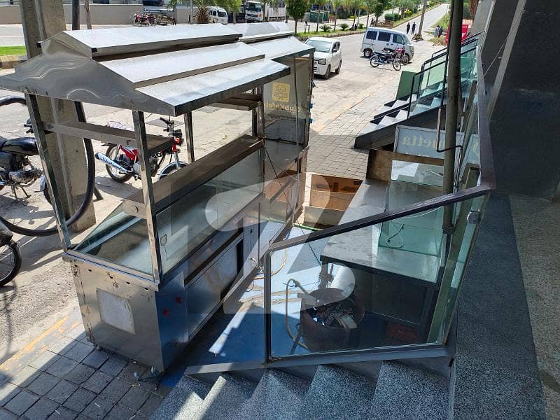 Outdoor 2 x Stalls for rent in J7 mall