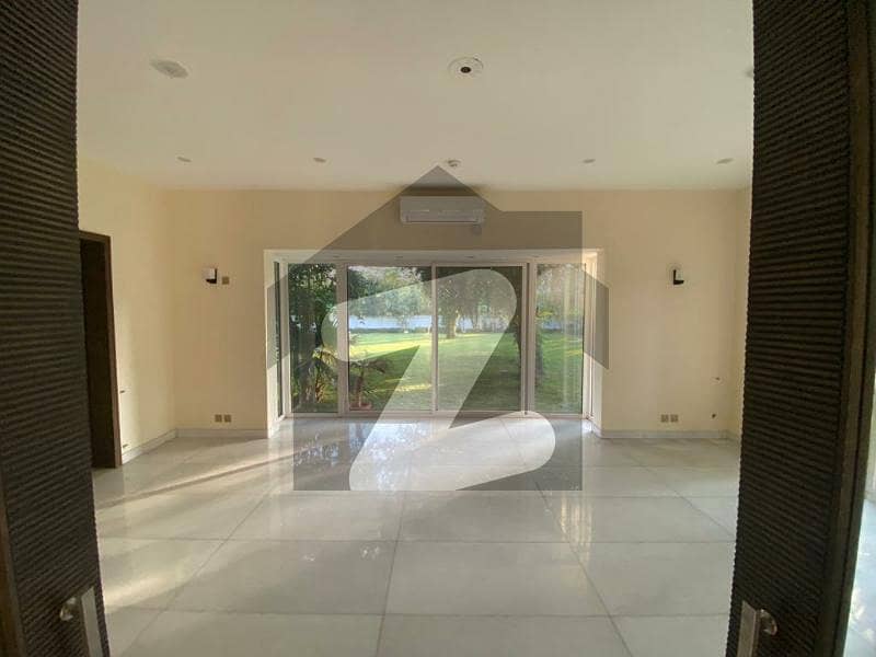 Beautiful Luxurious 5 Bedroom Bungalow Beautiful Luxurious 5 Bedroom Bungalow