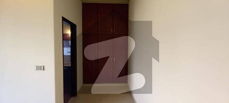 ڈی ایچ اے فیز 6 - بلاک اے فیز 6,ڈیفنس (ڈی ایچ اے),لاہور میں 3 کمروں کا 1 کنال زیریں پورشن 1.45 لاکھ میں کرایہ پر دستیاب ہے۔