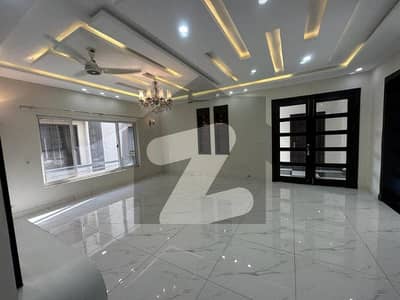 Kanal Lavish Upper Portion For Rent At Top Location Of Bahria Town Phase 04