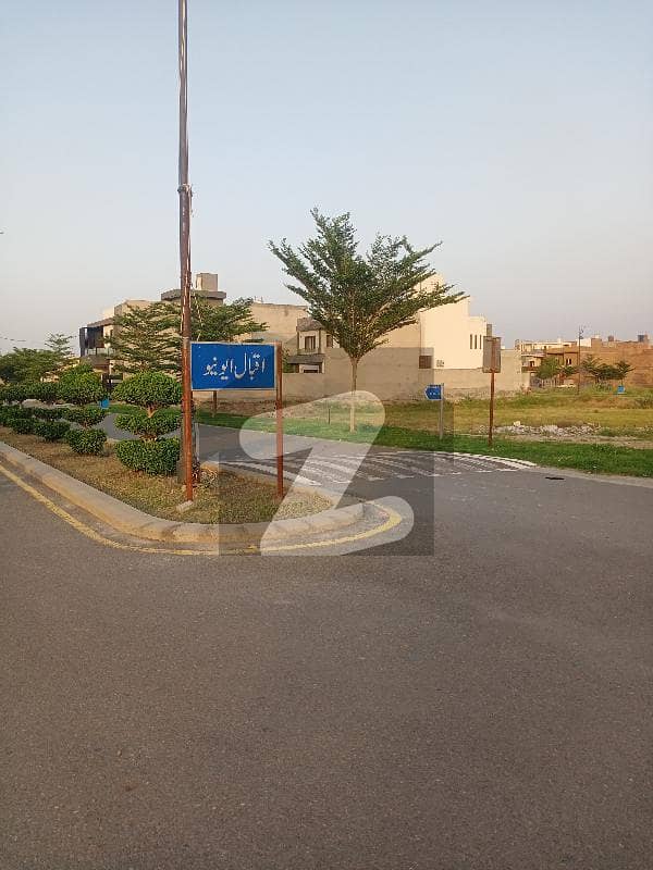 ایڈن آرچرڈ بلاک ایکس ایڈن آچرڈ,فیصل آباد میں 11 مرلہ رہائشی پلاٹ 1.54 کروڑ میں برائے فروخت۔