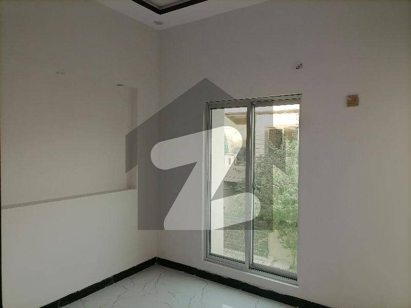 Prime Location 4 Marla Spacious House Is Available In New Chauburji Park For sale