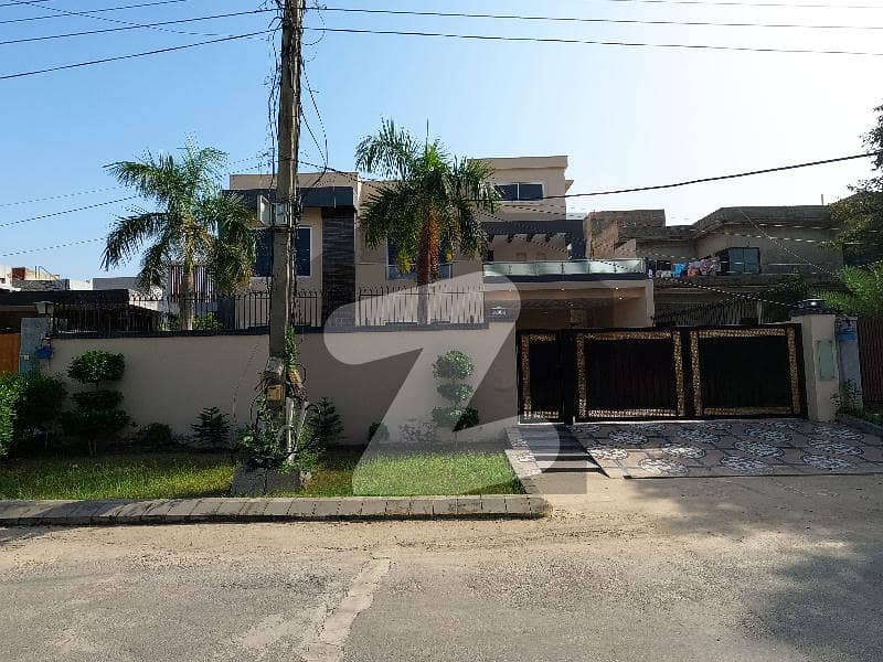 House For Sale Is Readily Available In Prime Location Of Valencia - Block B