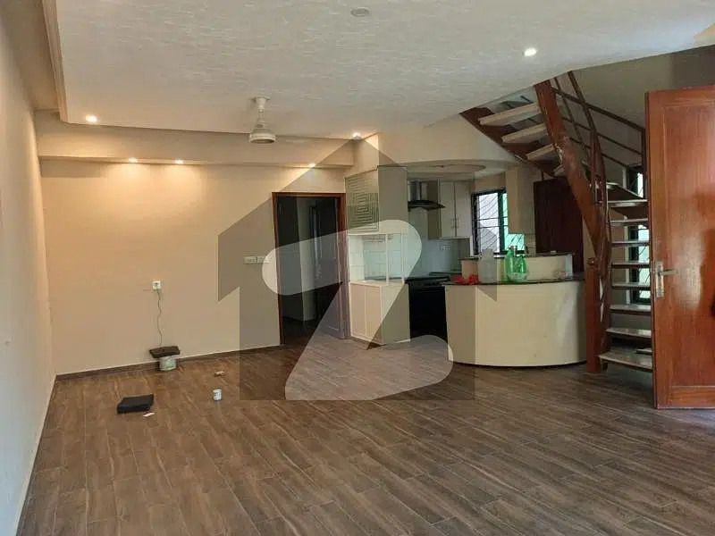 5 Marla House Fully Renovate For Rent In DHA Phase-3