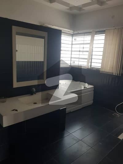 1 KANAL HOUSE FOR RENT IN VALENCIA HOUSING WITH GAS
