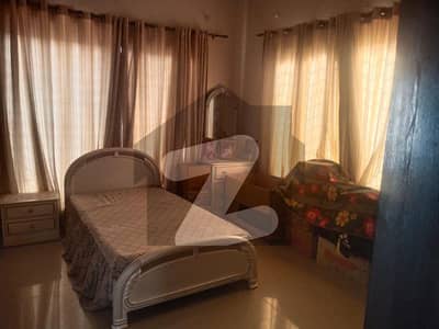 گلستانِ جوہر کراچی میں 8 کمروں کا 1 کنال مکان 6.95 کروڑ میں برائے فروخت۔