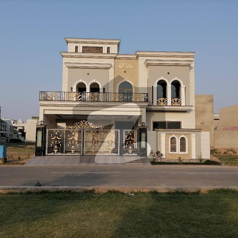 House Of 10 Marla Available In Jeewan City - Phase 6