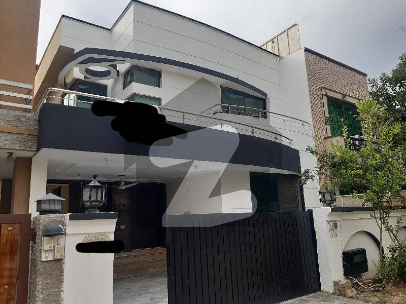10 marla used house for sale in bahria town phase4